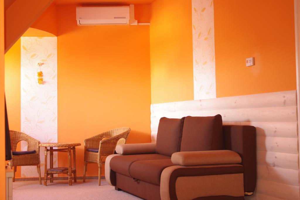 Bors Apartman Szeged Ngoại thất bức ảnh